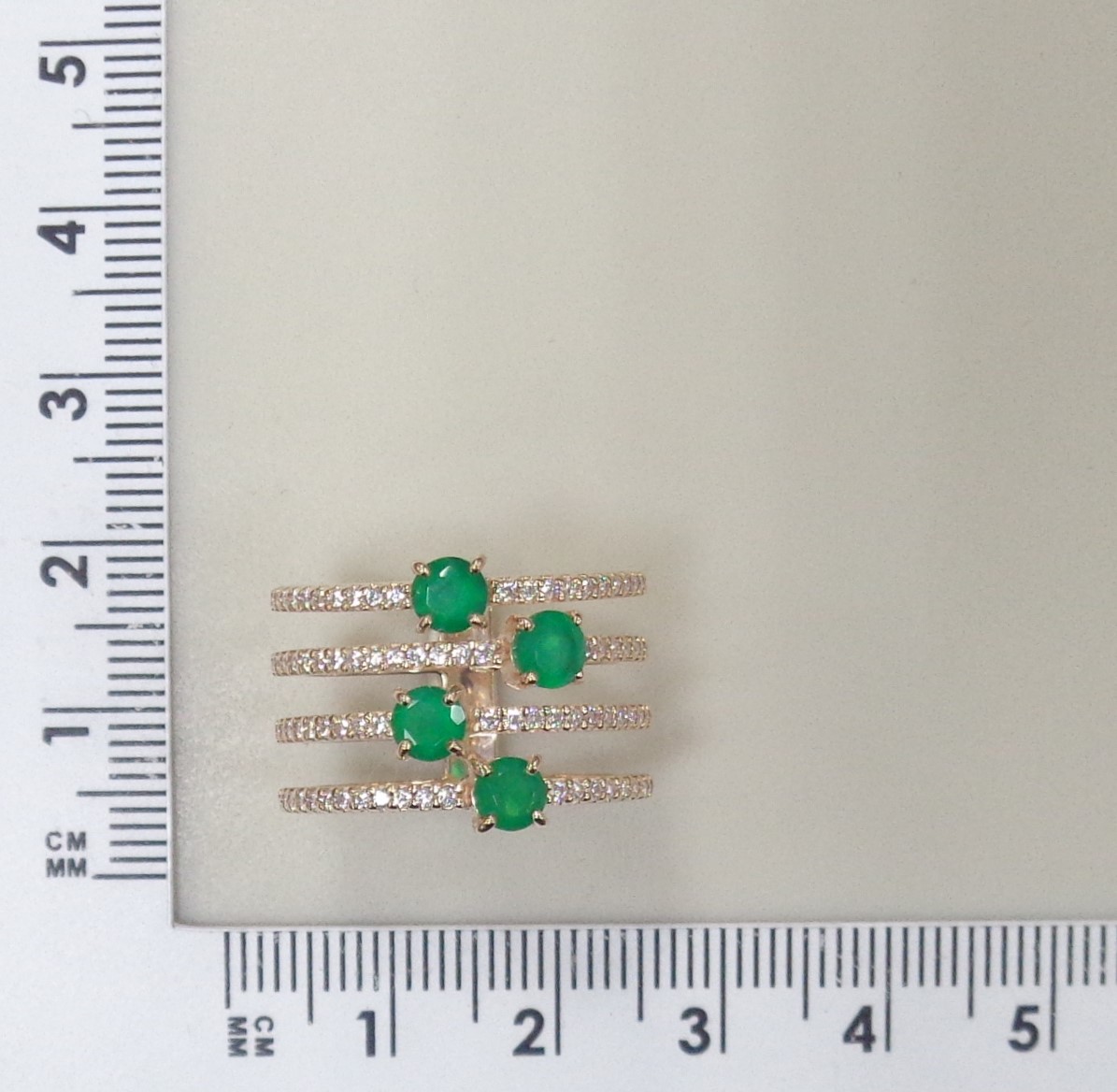 Серебряное кольцо с агатами